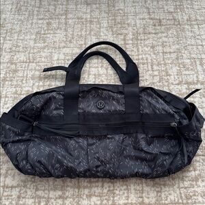 Lululemon Women’s Travel Duffel Bag